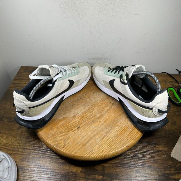 Nike Air Max Pre-Day LX White Black Men\'s Size 10 Shoe DC5331-001